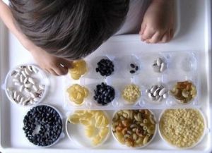 10 игри с зърнени храни - как да вземете дете в кухнята10