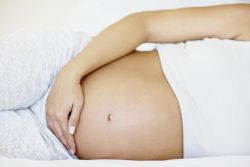 trebuh pri 4 mesecih nosečnosti