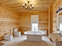Łazienka w drewnianym domku8