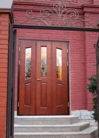 Drzwi do domu wiejskiego1