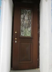 Drzwi do domu wiejskiego8