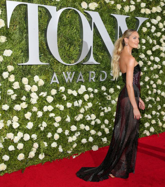 Кэндис Свейнпол на мероприятии Tony Awards 2017