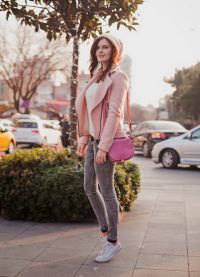 růžová bunda s tím, co nosit 1
