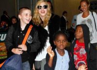 Мадонна и ее интернациональная семья