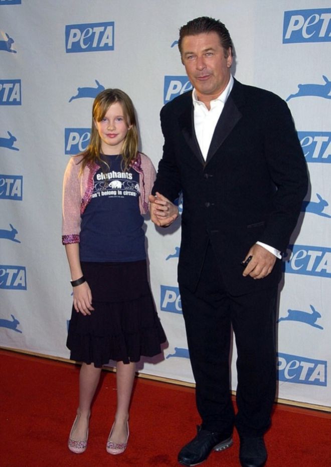 Алек Болдуин со старшей дочерью Айрленд Болдуин (2005 год)