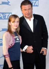 Алек Болдуин с дочерью
