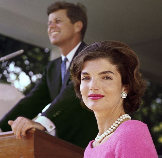 Жаклин Кеннеди с мужем президентом