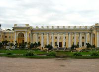 Alexander Palace v královské vesnici