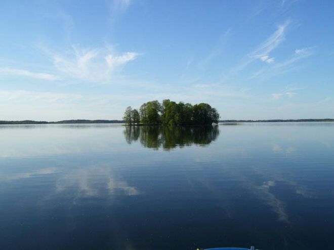 Озеро в Алуксне