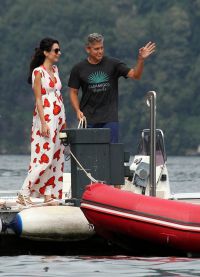 Амаль и Джордж Клуни на отдыхе