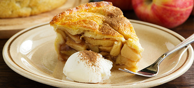 Americký jablečný koláč vyrobený z písku a těstoviny