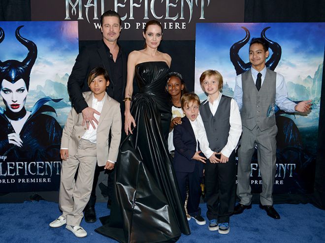 Джоли, Питт и их дети на премьере «Малефисенты»