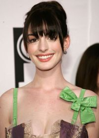 Anne Hathaway's Style 1