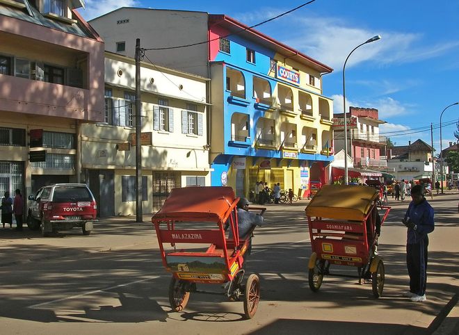 Рикши (pousse-pousse) в Анцирабе