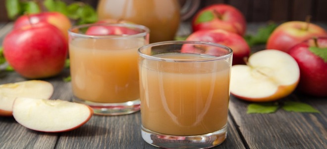 Jabolčni sok skozi meso mlin za zimo