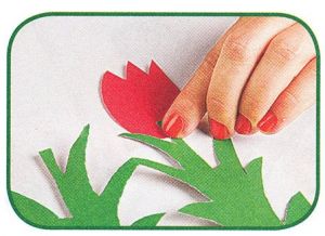 tulipány z barevného papíru 4