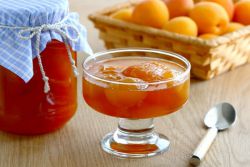 Jak rychle uvařit meruňkový džem za 5 minut