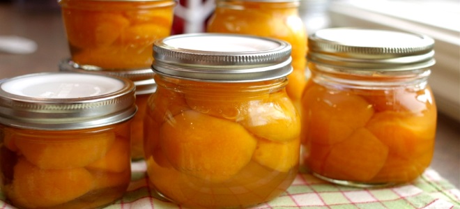 Meruňky v sirupu pro zimní recept