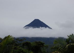 Туман над вулканом