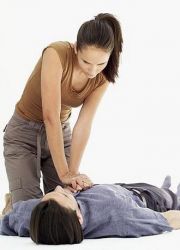 изкуствено дишане и сърдечен масаж