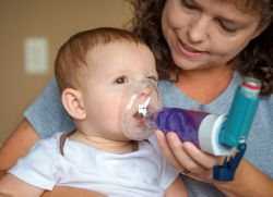 симптоми на астма при деца
