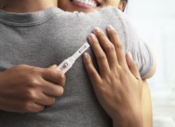 Za jakých podmínek test určuje těhotenství