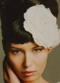 frizuru u stilu Audrey Hepburn1
