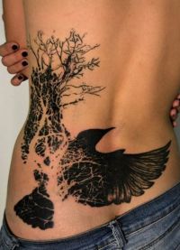 ženske leđne tetovaže 9
