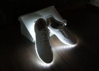 фитнес обувки с осветление2