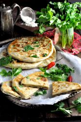 Рецепта за хлечини от балкан със сирене и картофи