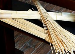 Bambusové masážní šlehací stroje