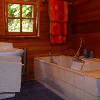 2. Kupaonica u drvenoj kući