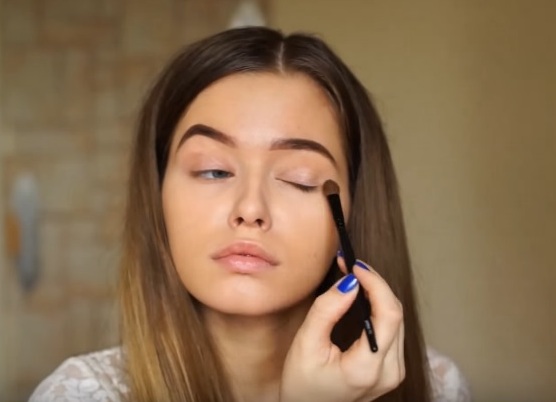 jak udělat krásný make - up doma 9