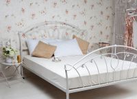 posteljno perilo z listi na elastičnem 5