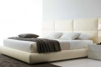Łóżko z tapicerowanym oparciem3