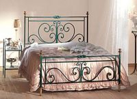 Zasnova spalnice s posteljo iz kovanega železa -3