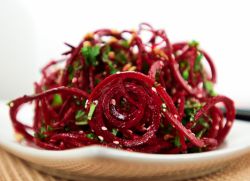 recepty salátů červené řepy