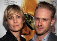 Robin Wright in Ben Foster
