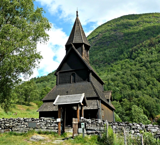 Деревянная каркасная церковь