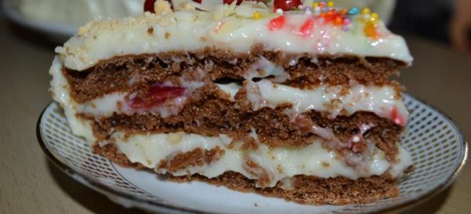 piškotna torta