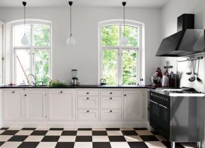 бяла кухня с черен работен плот 1