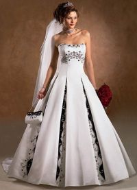 Czarno-biała suknia ślubna 9