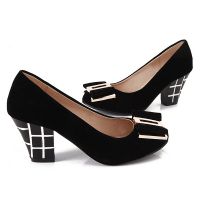 Черни обувки с висок ток 7