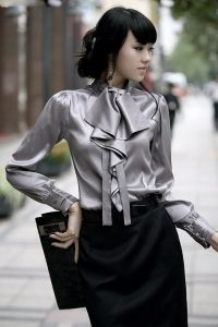 Blouse with frill 4