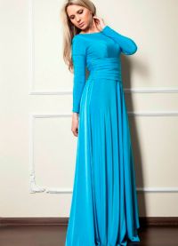 Niebieska sukienka w pol11