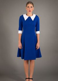 modré šaty s bílým límečkem 5