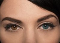 jak brązowe soczewki wyglądają w niebieskich oczach1