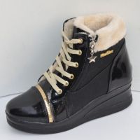Sneakers boots8