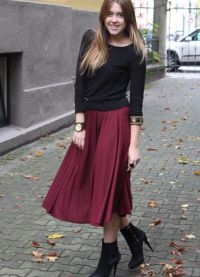 burgundy skirt4