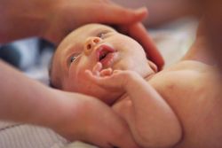 инфламација дојке код новорођенчади